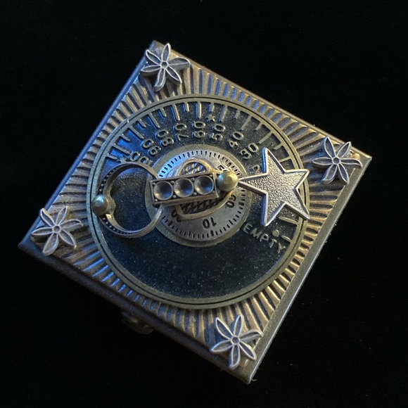 Steampunk jewelry box, high quality, metal 1 1/2 in. Square - Picture 2 of 5